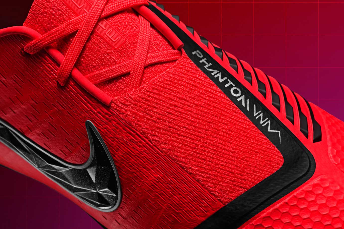 Nike presenta los nuevos botines PhantomVNM