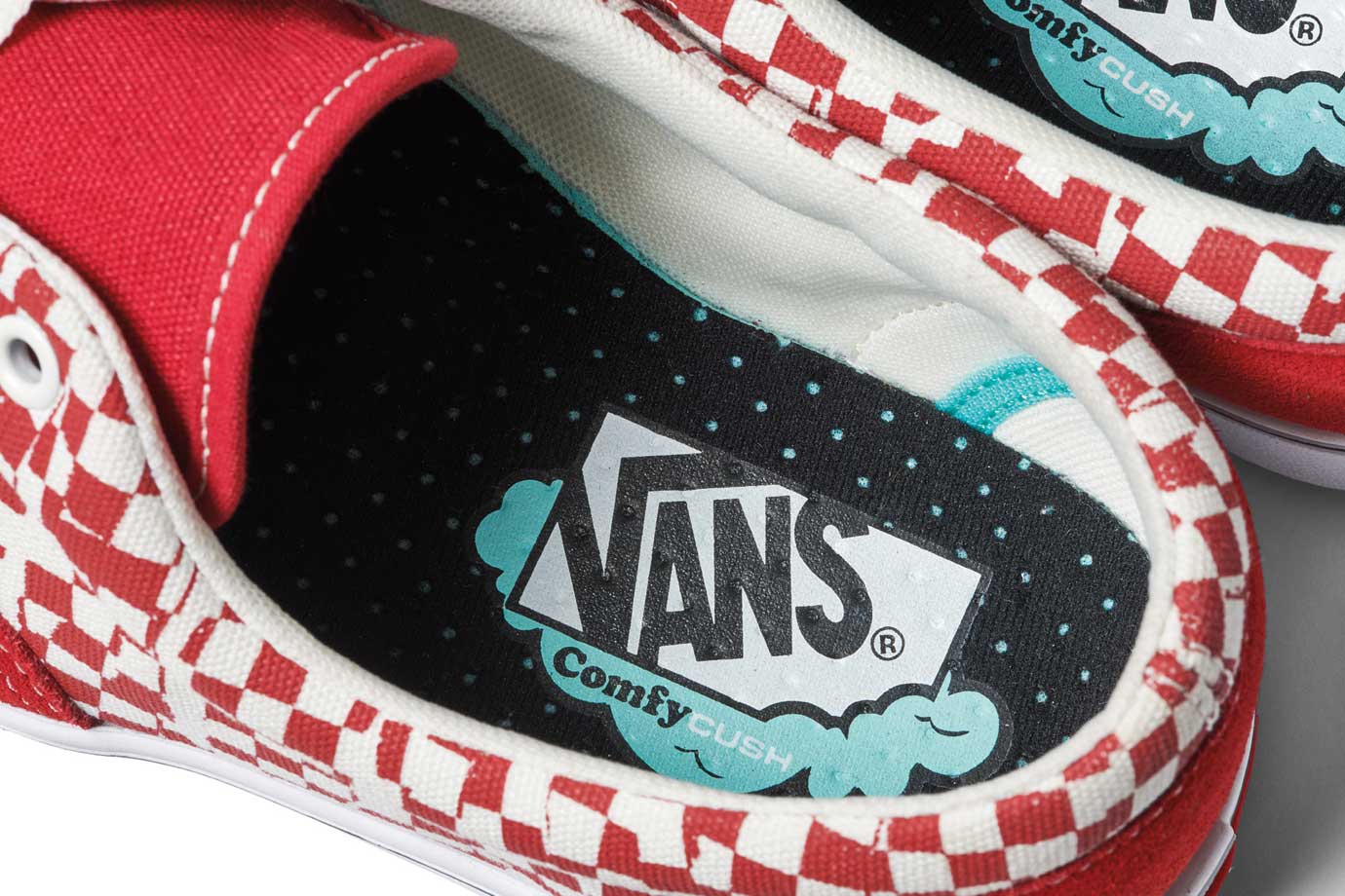 Vans presenta nuevos colores para la colección Comfycush Era