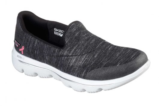 Skechers se suma a la lucha contra el Cáncer de Mama