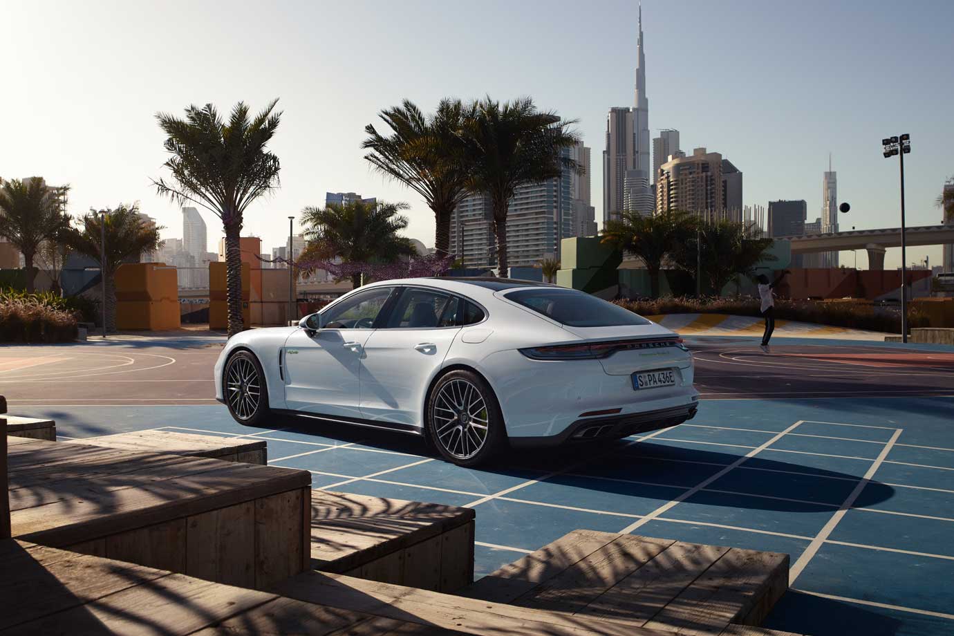 Porsche presenta nuevos Panamera con hasta 700 HP