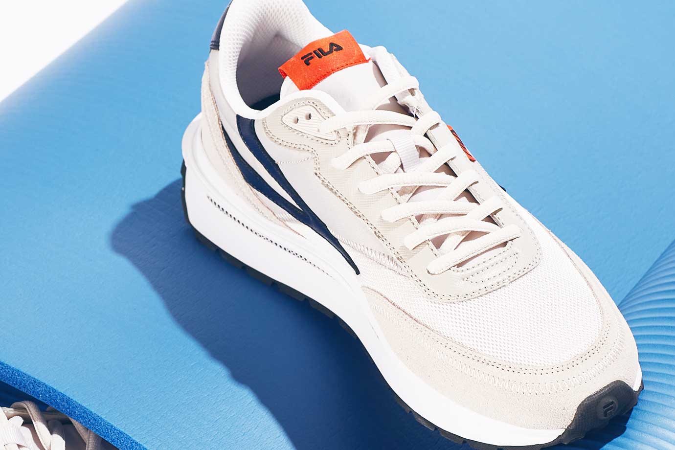 FILA revive la esencia del running d elos 70' con las renovadas "Renno"