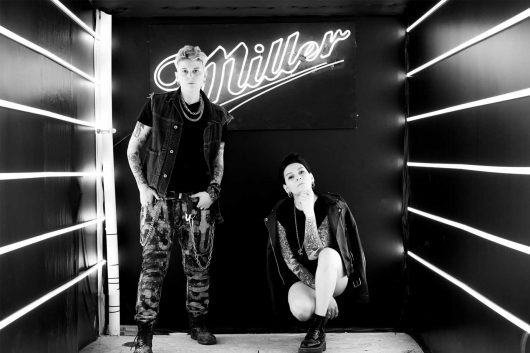 Miller encendió la noche en Festival Mercata, con música, arte y cervezas